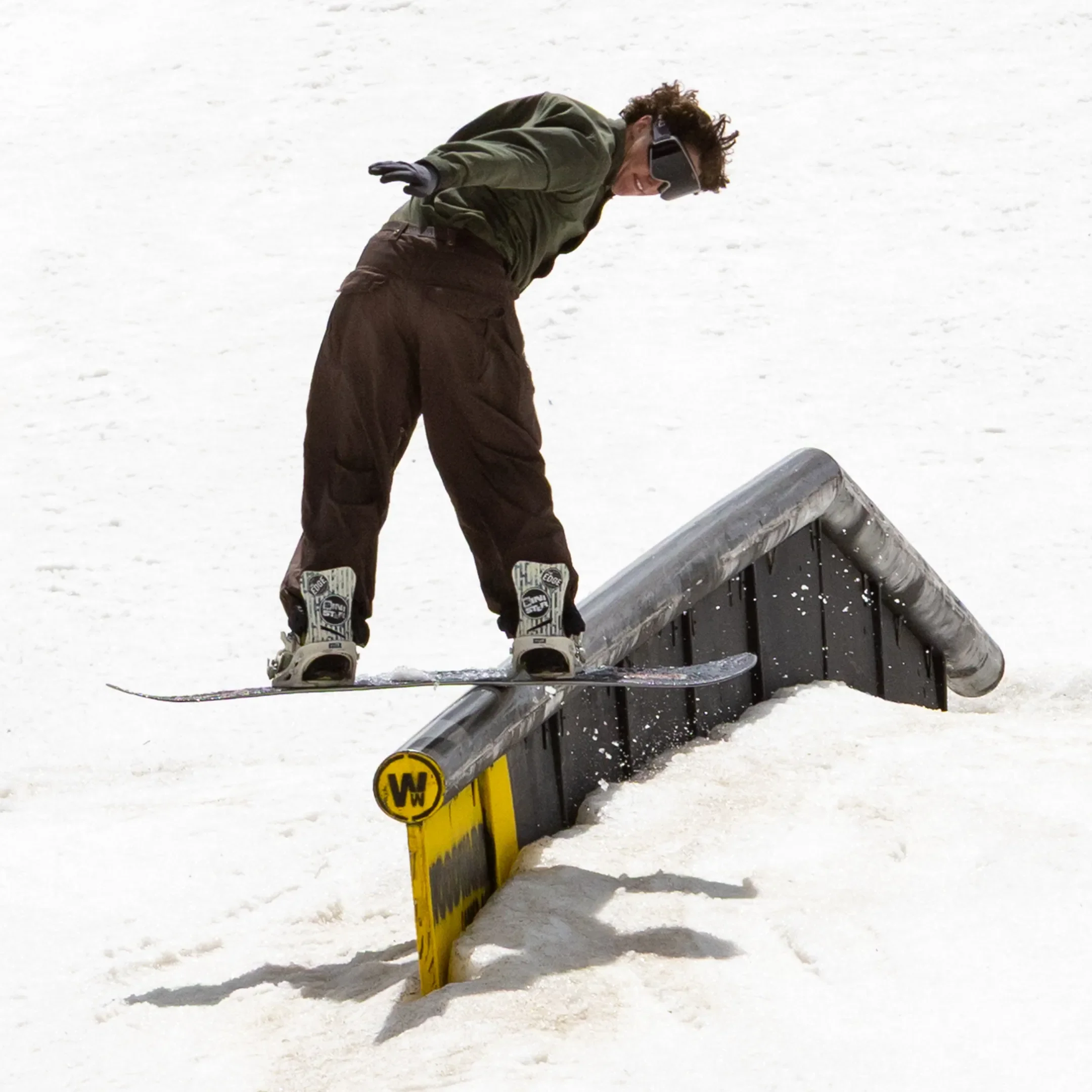 Men’s 2026 Easy Rider Snowboard - Image 3