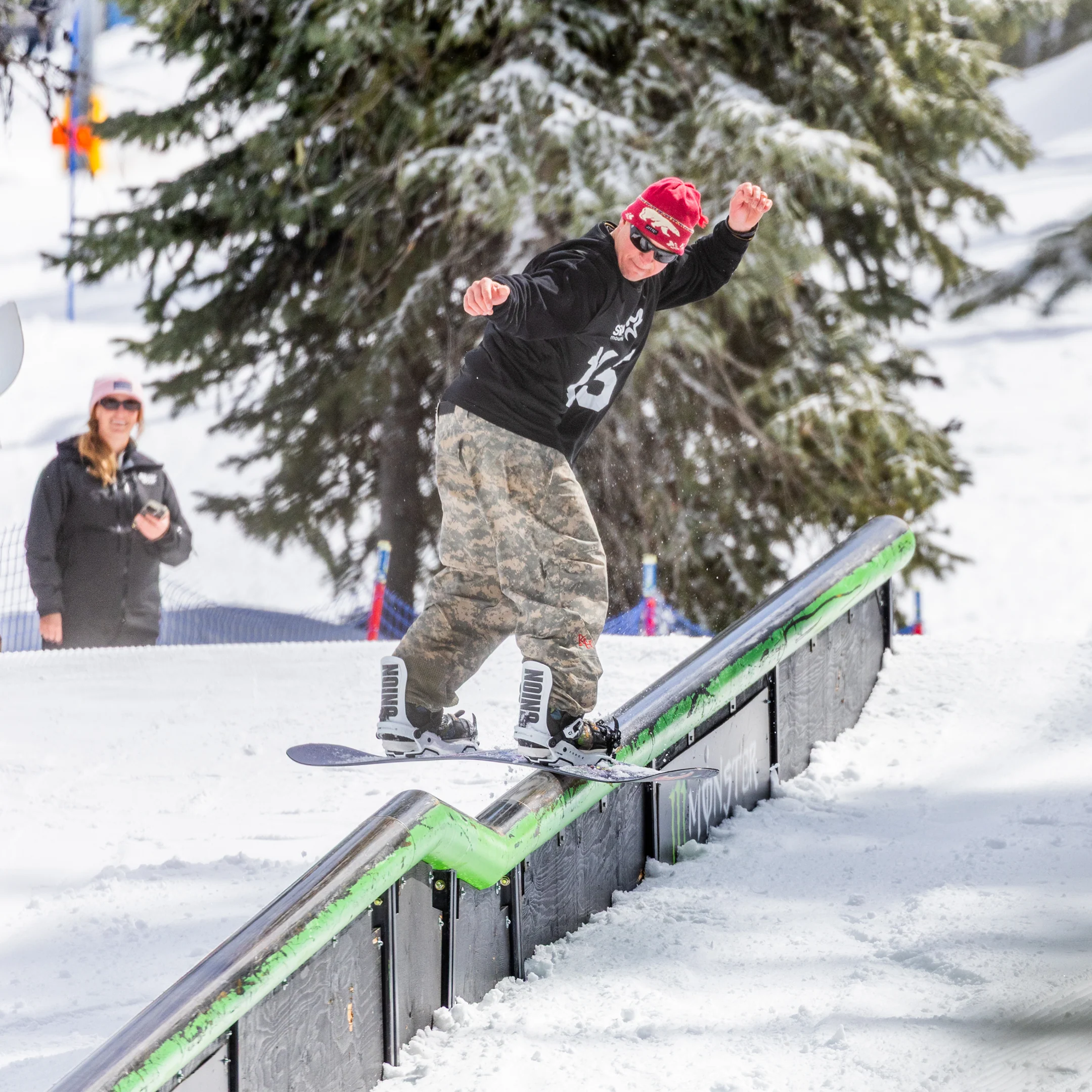 Men’s 2026 Llama Snowboard - Image 3