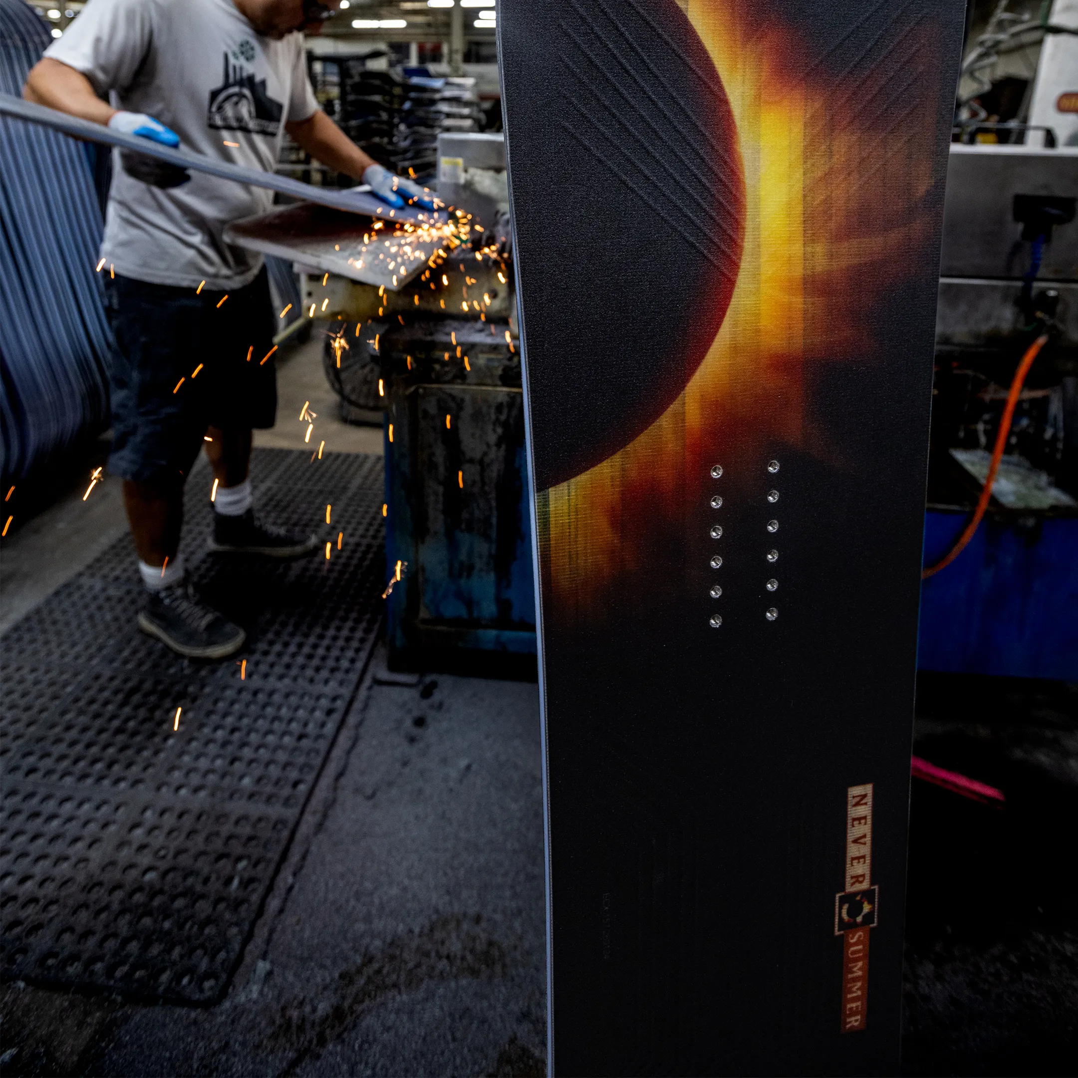 Men’s 2026 Proto T3 Eclipse Snowboard - Image 3