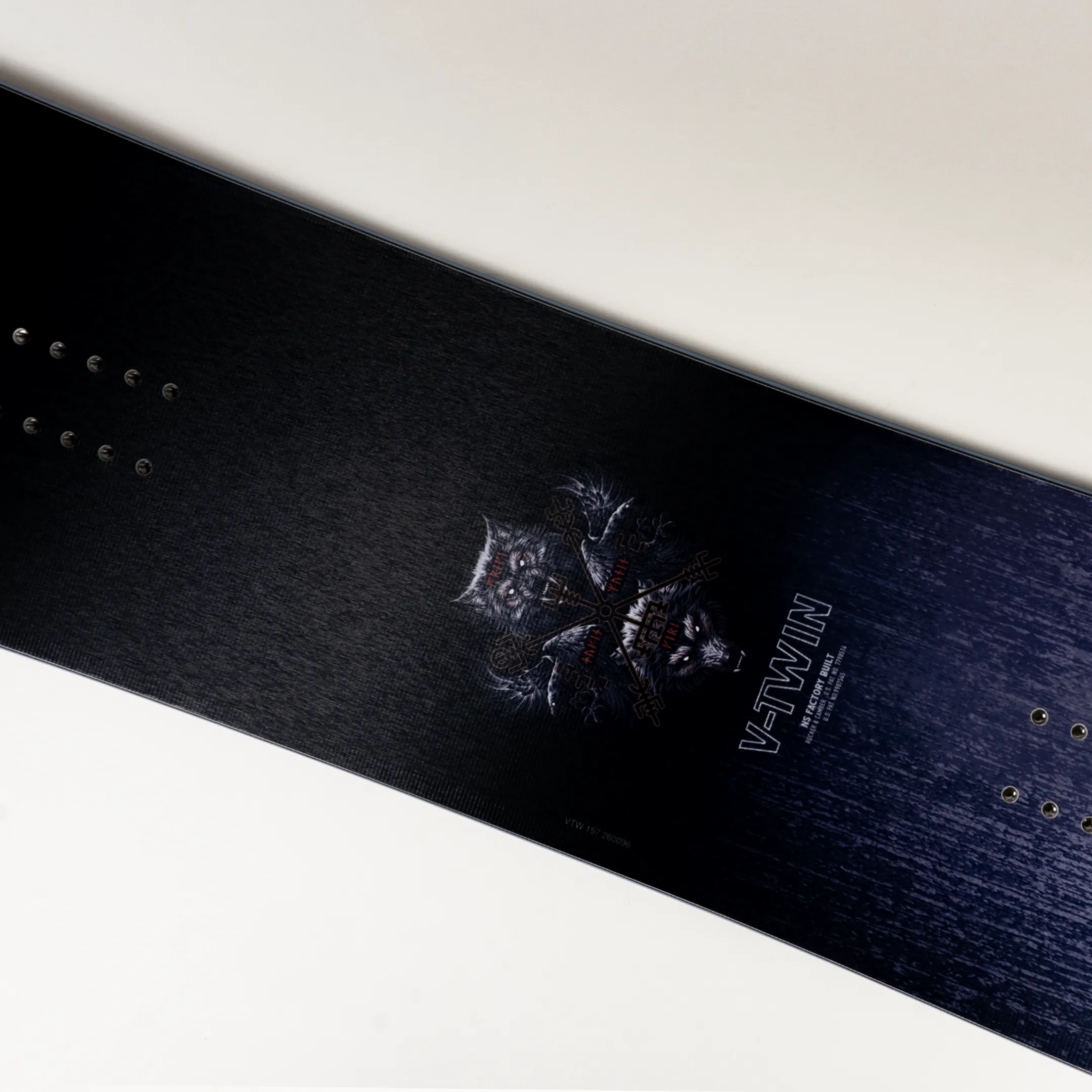 Men's 2026 V-Twin Snowboard - Image 4