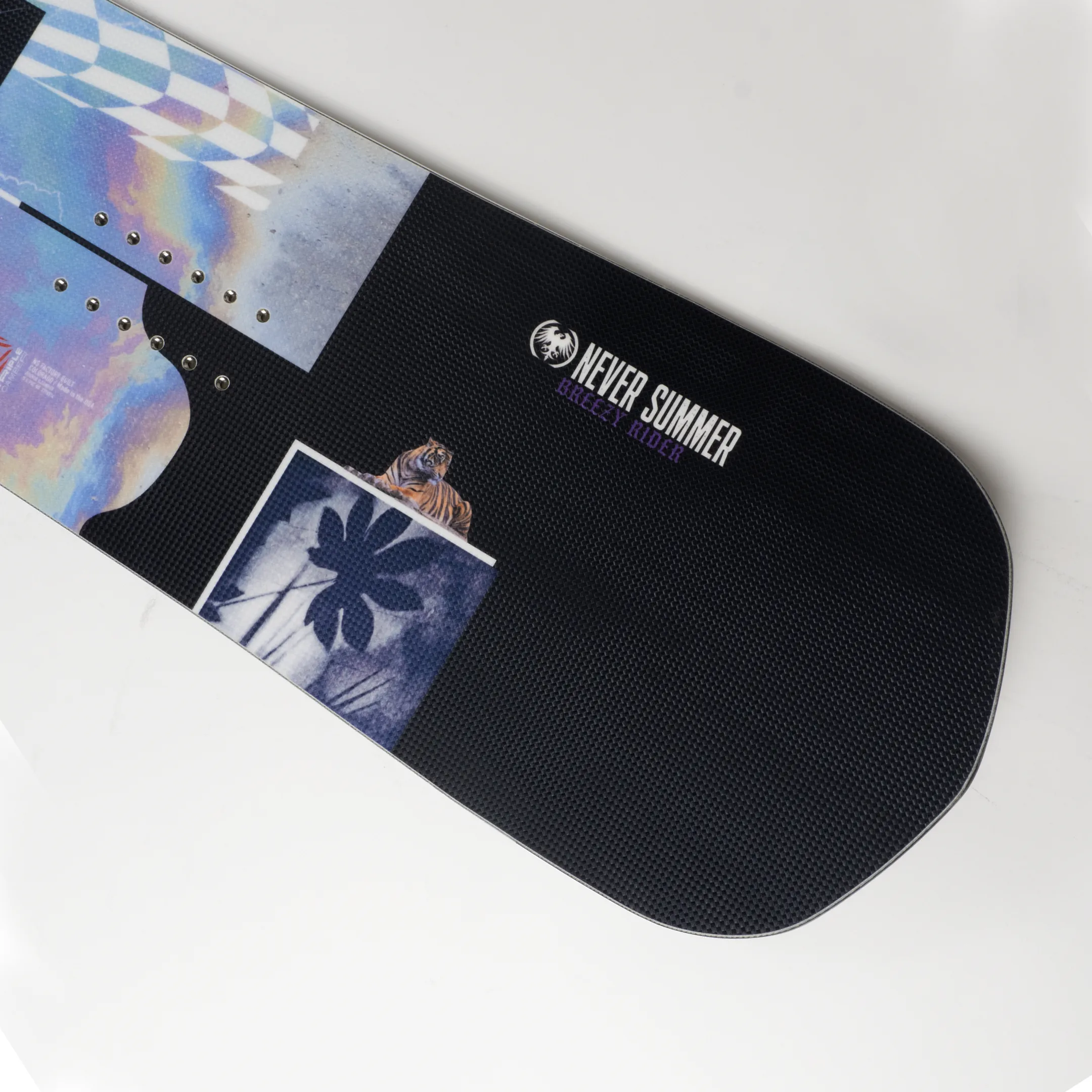 Women’s 2026 Breezy Rider Snowboard - Image 4